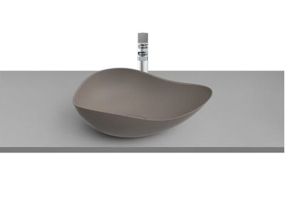 CUBA-APOIO-OVAL-540x375-RUY-OHTAKE-BEIGE--ROCA-1742990