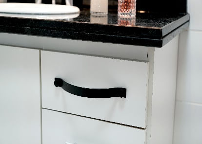 Alça Multiuso Flat 22x240mm Alumínio Preto Geris