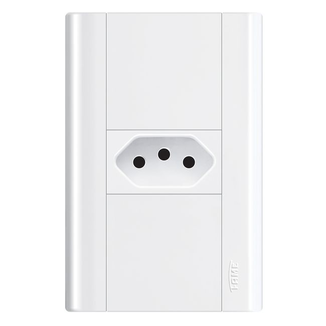 Conjunto montado de tomada 10A com placa 250V Modulare Fame