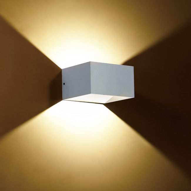 Arandela Sensitive Branca Led Bivolt 4W 3000K Ip65 12X12 Bronzearte