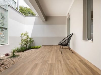 Telhanorte | Porcelanato Walnut Golden Amadeirado Esmaltado 18x113
