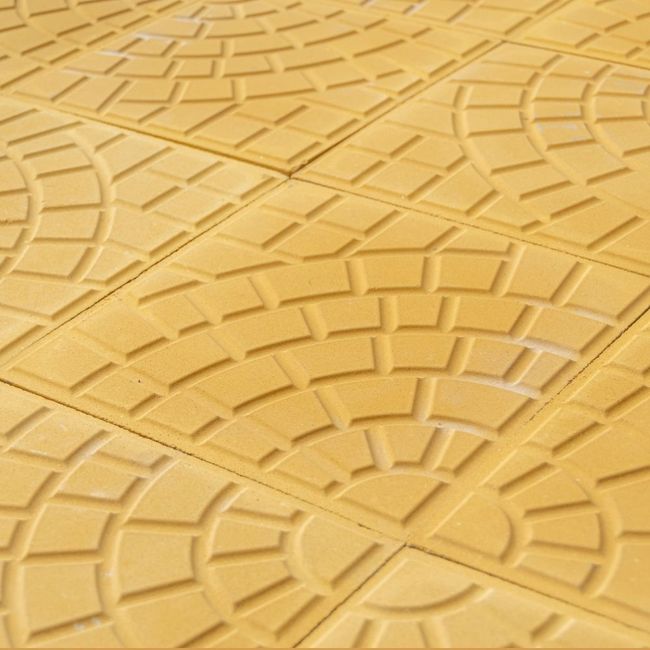 Piso-Ladrilho-Hidraulico-para-Calcada-Firenze-307-x-307-cm-e-Caixa-com-47-m2-Amarelo-Cimartex--4-