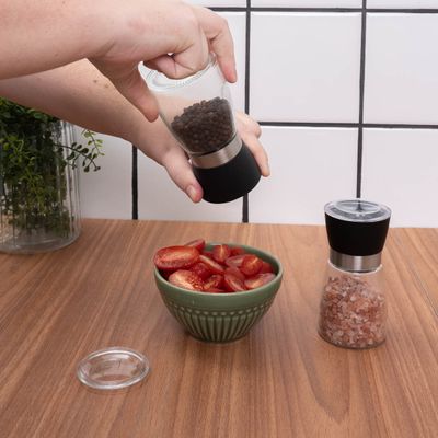 Moedor-De-Sal-E-Pimenta-Mozcadapreto-2539179-2