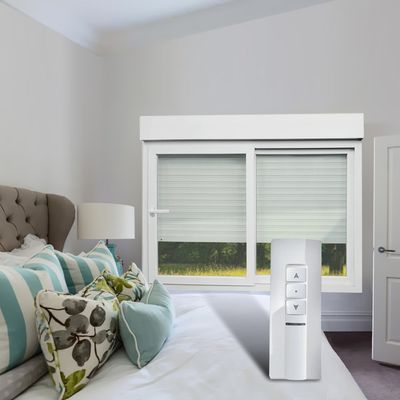 Janela-Integrada-Pvc-2-Folhas-Moveis-120-X-120-Vidro-Liso-Com-Cremona-Motor-E-Controle-Remoto-Brimak-2607123-1