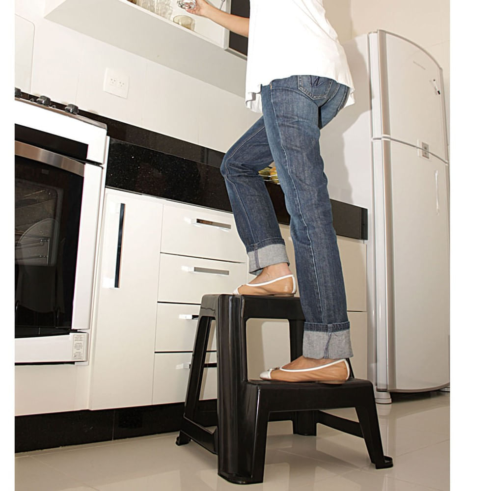 Banqueta Escada Plástica com 2 Degraus Preta Antares