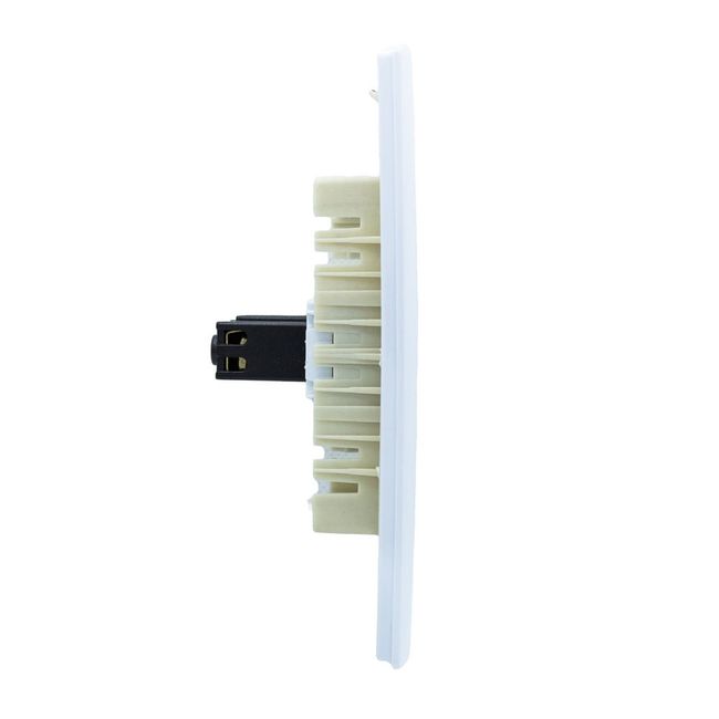 Conjunto 4X2 Tomada 10A Horizontal Branco Cromado Novara Dicompel