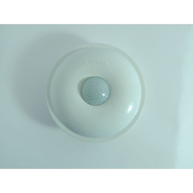 Sensor de Presença Microcontrolado 360º de Embutir com Fotocélula Qualitronix