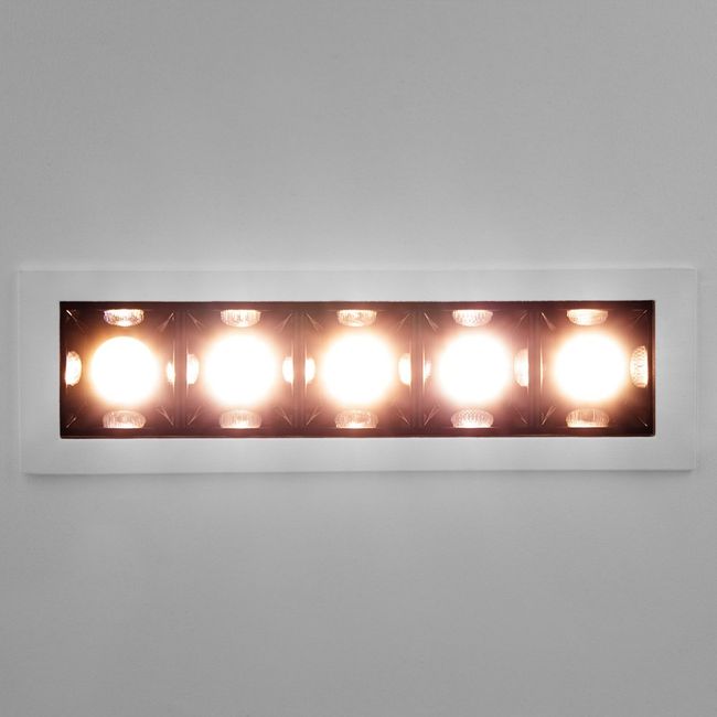 Spot-Iris-Led-Emb-3000K-BrancoPreto-10W-Blumenal-2632934-1
