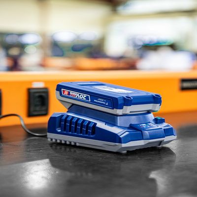 Bateria-20V-2-0Ah-LithiumIon-By-Total-Tramontina-2634619-1