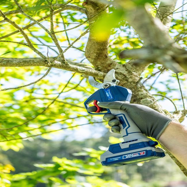 Tesoura-De-Poda-20V-30-Mm-Brushless-By-Total-Sem-Bateria-E-Carregador-Tramontina-2634597-1