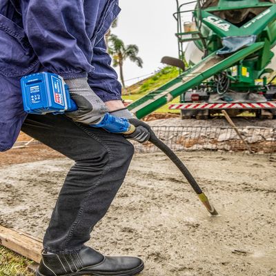 Vibrador-De-Concreto-20V-2300-Rpm-By-Total-Sem-Bateria-E-Carregador-Tramontina-2634759-1