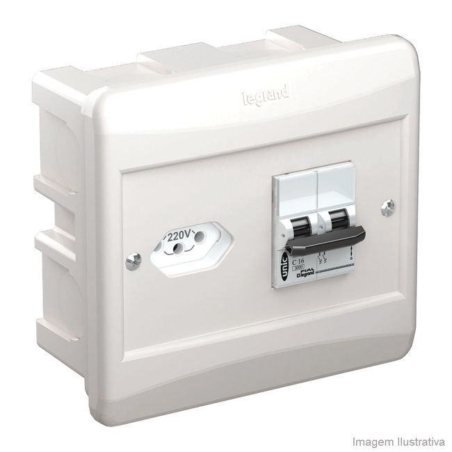 Caixa-de-embutir-para-ar-condicionado-com-tomada-20A-Pial