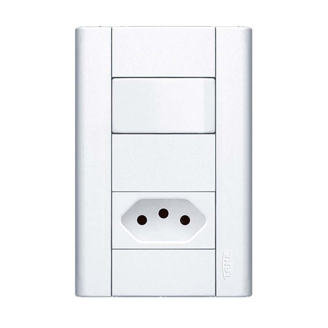 Interruptor simples e tomada padrão 10A Modulare com placa Fame