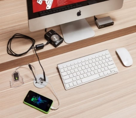 Passa Fio Com Tomada Retrátil 3x1 Renna